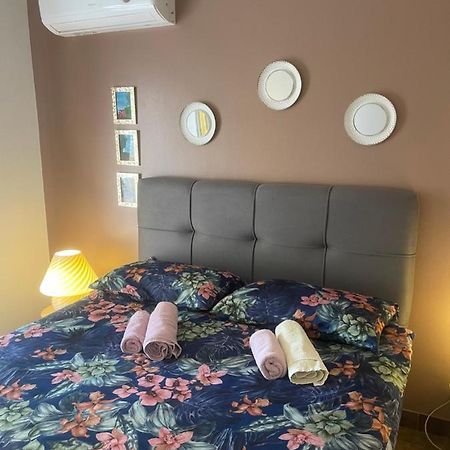 Appartamento Apartman Nela Porec Esterno foto