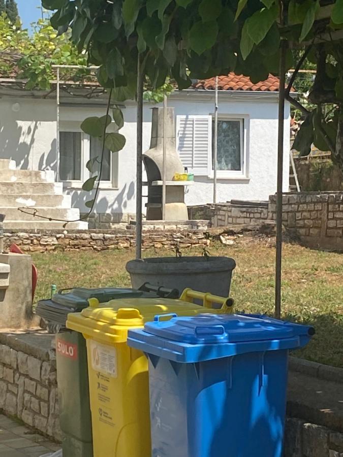 Appartamento Apartman Nela Porec Esterno foto