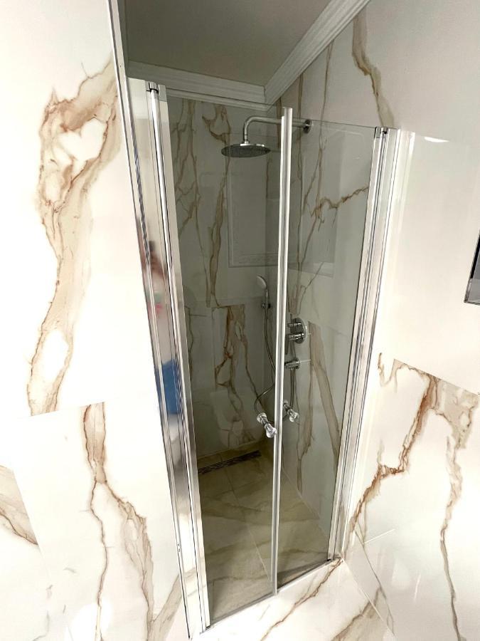 Appartamento Apartman Nela Porec Esterno foto