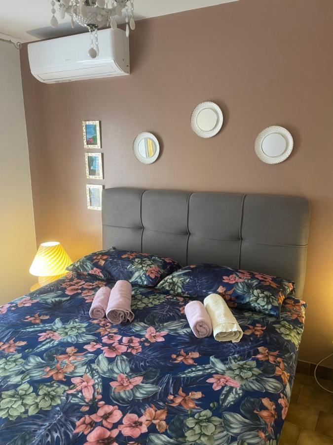 Appartamento Apartman Nela Porec Esterno foto