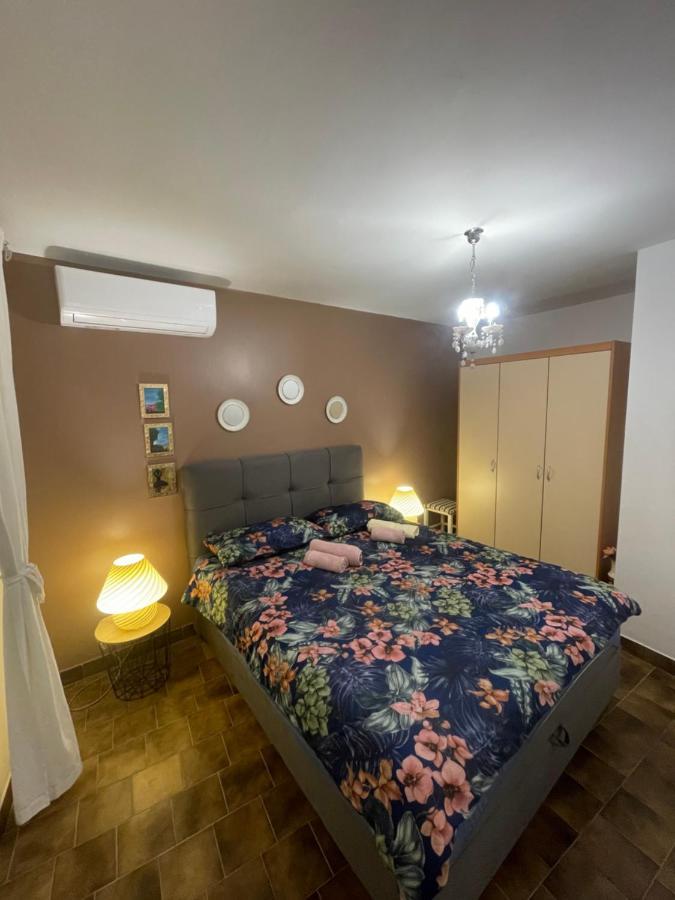 Appartamento Apartman Nela Porec Esterno foto